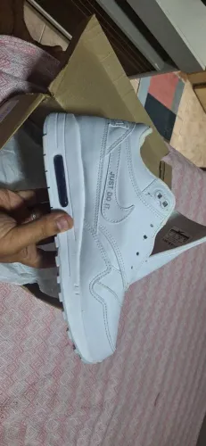 Tênis Nike air max TAM43, Calça 42 também