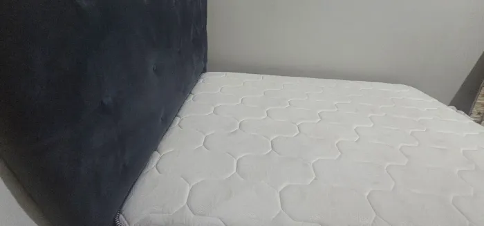 Cama Box Casal + Cabeceira Estofada + Colchão Verona Molas Ensacadas - Excelente Estado