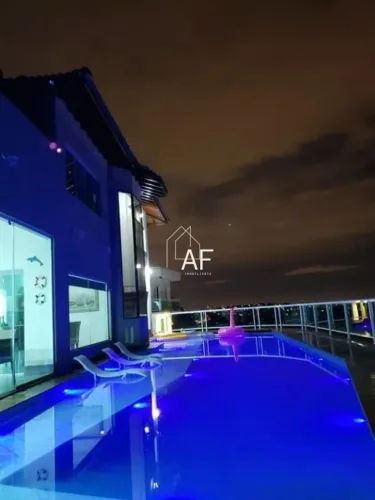 Casa para locação em condomínio na Zona Norte de São Paulo com 450m²