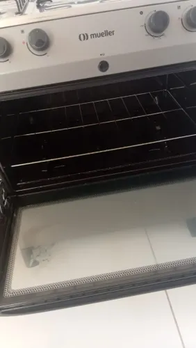 Vende se fogão com três meses de uso, motivo mudança pra outro estado