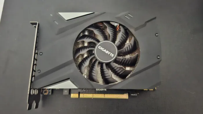 Rtx 2060 gigabyte mini + Fonte Evga 550w 80plus Master Cooler