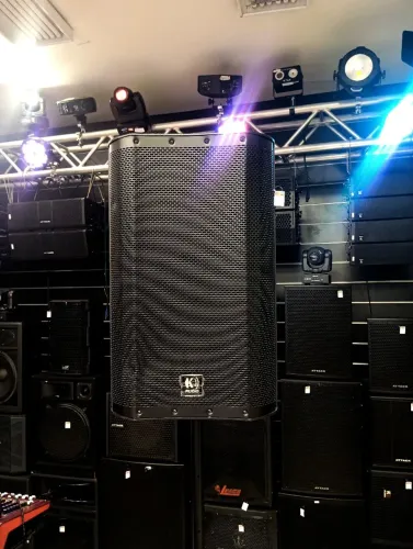 Caixa K Audio TP15A Ativa Bluetooth 500W RMS DSP