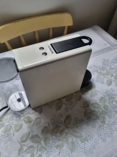 Cafeteira de cápsula Nespresso 110v