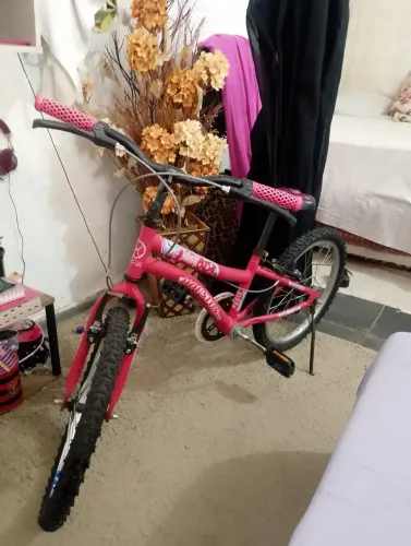 Bicicleta semi nova sou de campo grande *.zap.
