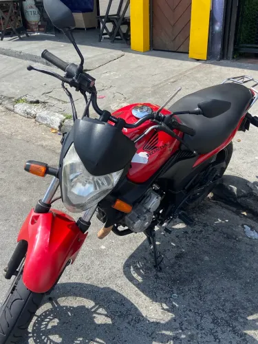CB 300R 2010 - DOCUMENTAÇÃO EM DIA R$ 6.500,00