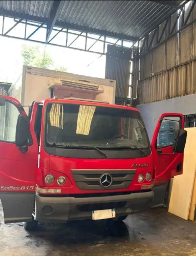 Caminhão Mercedes benz acelo 815