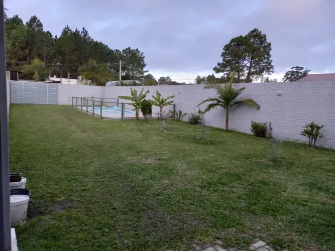 Oportunidade no Recanto de Portugal - terreno murado com piscina!
