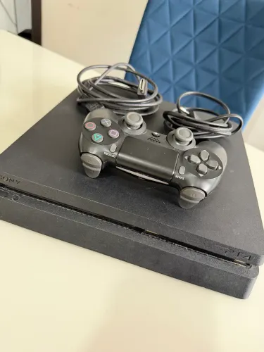PS4 Slim 1 Tb seminovo 