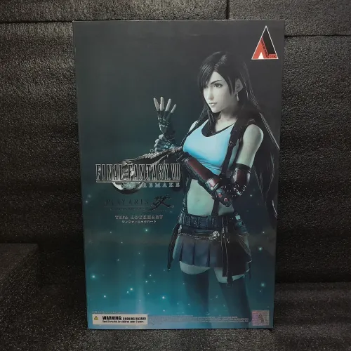 Play Arts Kai Tifa Lockhart Final Fantasy 7 Remake Original LACRADA