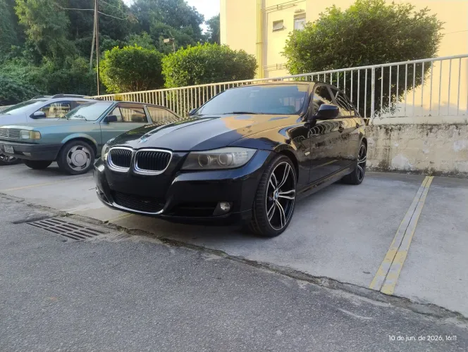 BMW 320I A 2011
