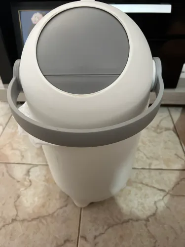 Lixeira para bebês sistema anti mal cheiro odor fraldas