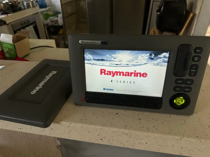 gps raymarine  c90 w