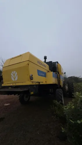 Colheitadeira New holland 5090
