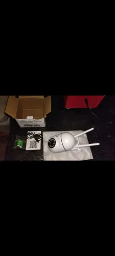 CÂMERA WI FI GIRATÓRIA COM ÁUDIO E VISÃO NOTURNO E LED DE LUZ BRANCA