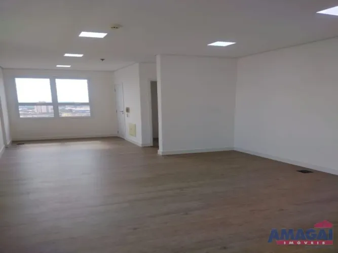 Sala comercial à venda montada para dentista
