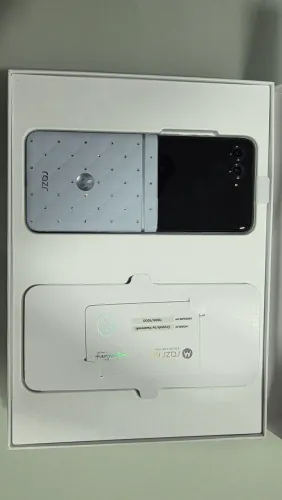 Motorola Razr 60 Swarovski Estado de Novo na Garantia