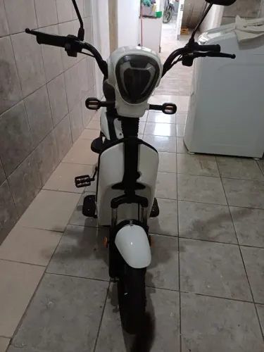 Moto elétrica 