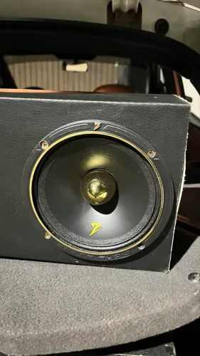 CAIXA COM DOIS ZETTA 340RMS NOVO 