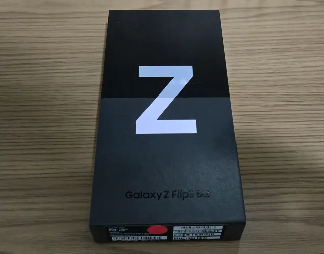 Samsung Galaxy Z Flip3 5G