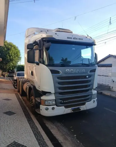 Scania a venda parcelado
