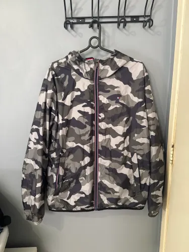 Jaqueta Tommy Hilfiger camuflada G