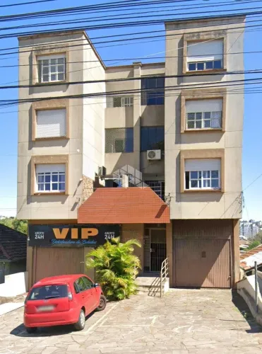 Loja 940m² - 3 níveis - Glória - Av. Oscar Pereira