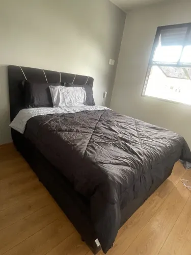 Colchão queen mola ensacada com cama box