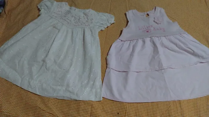 Conjunto de Vestidos infantis Lilica Ripilica e Zara, Originais. 18 A 24 meses