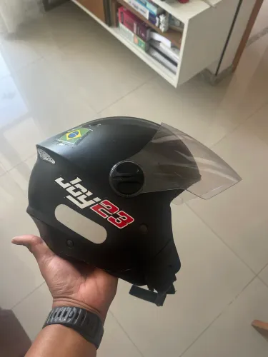 Capacete