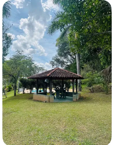 Procuro trabalhador para mini fazendinha