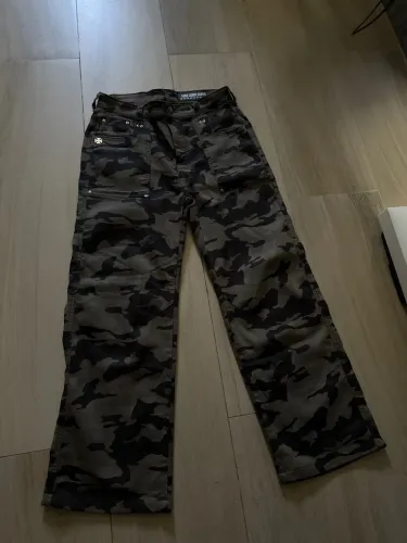 Calça camuflada hardjeans