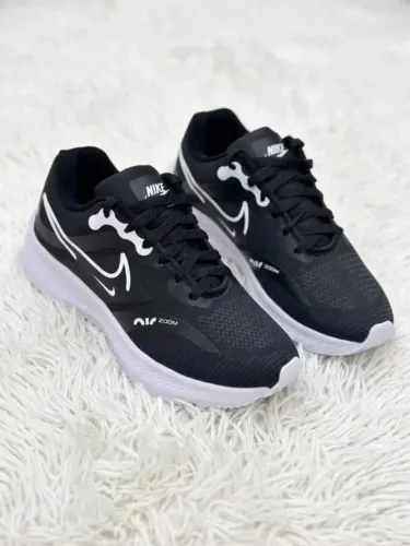 TÊNIS NIKE