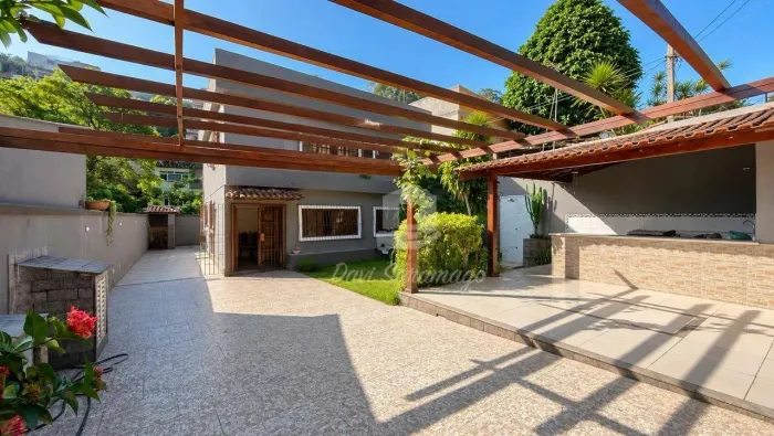 Casa À Venda, 5 Quartos - São Francisco - Niterói/RJ