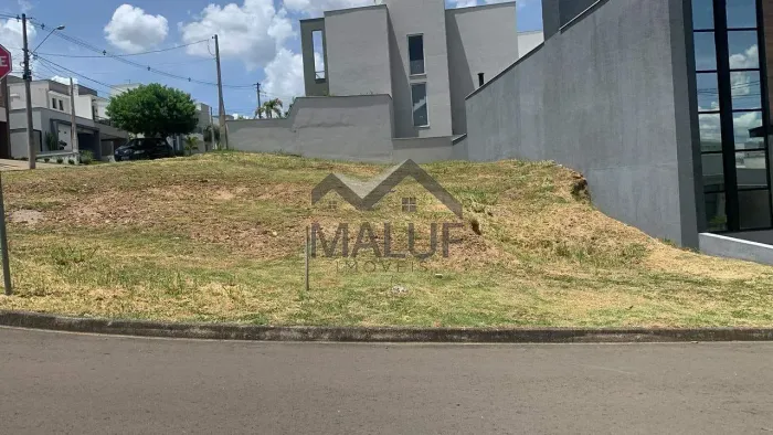 Terreno à venda, NO reserva das Paineiras, com projeto de 208m2 de área construida aprovad