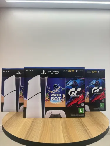 PS5 SLIM - Astro Bot e Gran Turismo 7