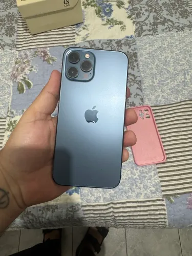 iPhone 12 promax sem marcas de uso e caixa