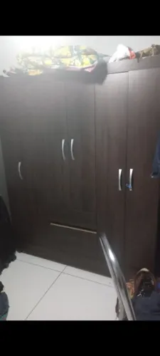 Guarda roupas .rack . Cama box solteiro conjugada 