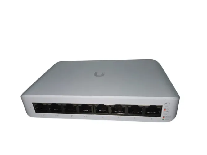 Switch 8 portas Gigabit Unifi