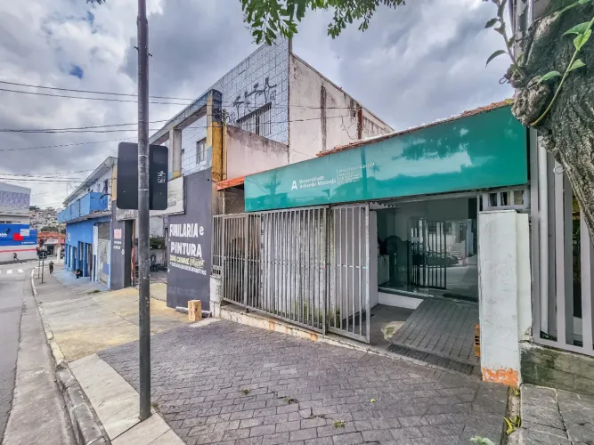 Casa para venda em Itaquera com 2 banheiros, 100m²