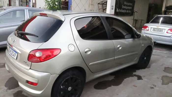 Peugeot 207 XS 1.6 Flex 16V 5P Aut. 2010