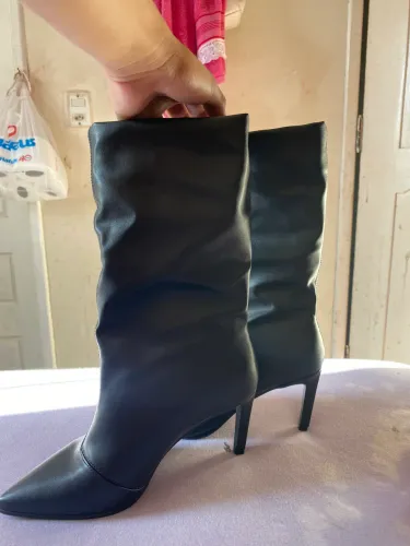 Bota à venda!