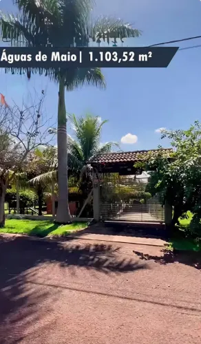 Chácara à venda em Primeiro de Maio, Centro, com 3 suítes, com 1103.52 m², CONDOMÍNIO AGUA