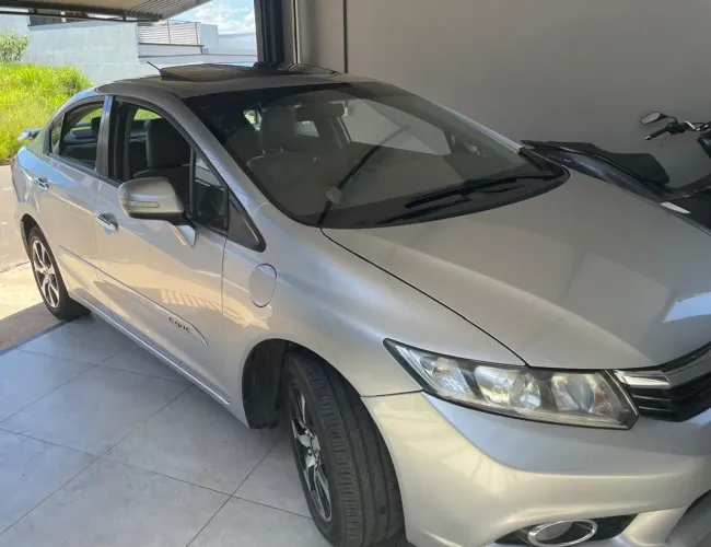 Honda Civic Sedan EXS 1.8/1.8 Flex 16V Aut. 4P 2013