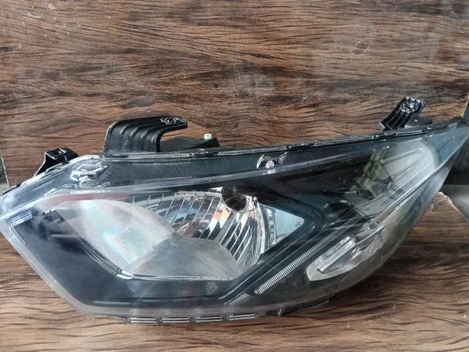 Farol Onix prisma 2019 lado esquerdo original com led
