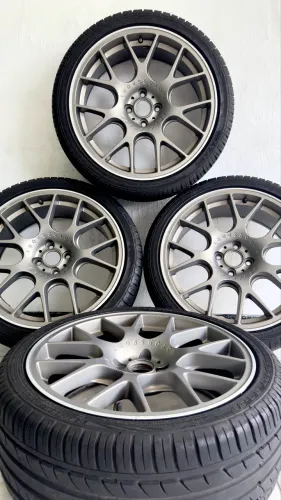 Roda 18 - 4x100 (modelo exclusivo)