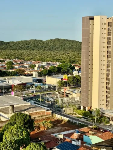 Apartamento à Venda em Capim Macio | 3 Quartos, 70 m², Andar Alto por R$ 390.000
