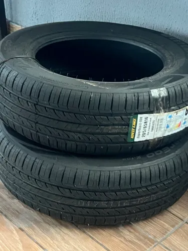 2 pneus novos aro 16