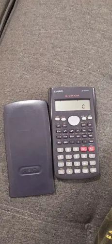 Casio FX-82MS funcionando perfeitamente
