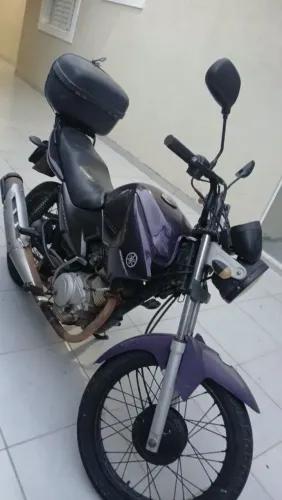 Motocicleta Factor Yamaha