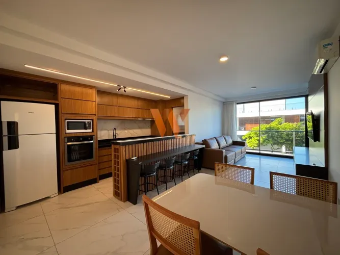 APARTAMENTO com 3 SUÍTES para ALUGUEL ANUAL em JURERÊ IN FLORIANÓPOLIS/SC!
